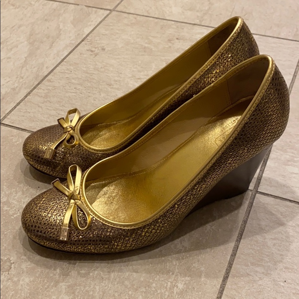 COACH Prima Metallic Snakeskin Wedge 8.5